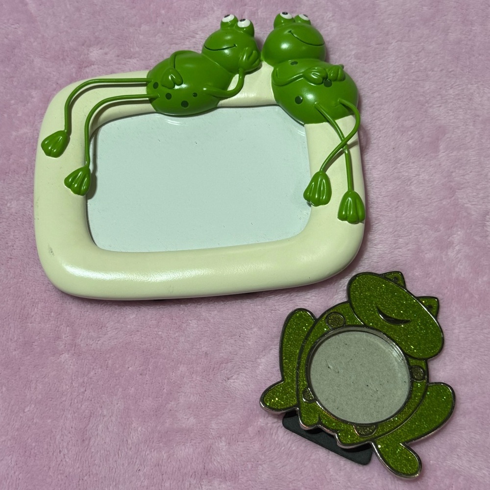 2 picture frames | Frog themed